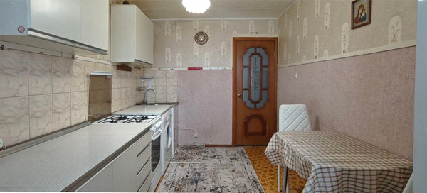 Продам трехкомнатную (3-комн.) квартиру, Зубковой ул, 21к3, Рязань г