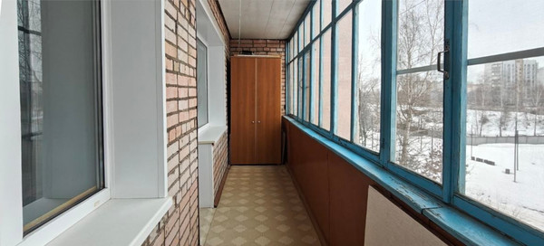 Продам трехкомнатную (3-комн.) квартиру, Зубковой ул, 21к3, Рязань г