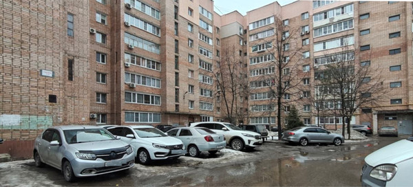 Продам трехкомнатную (3-комн.) квартиру, Зубковой ул, 21к3, Рязань г