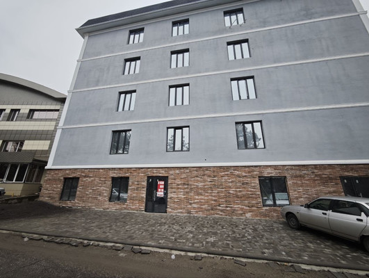 Продам трехкомнатную (3-комн.) квартиру, Дубинина ул, 5, Нальчик г