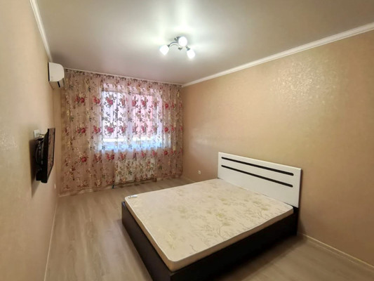 Продам однокомнатную (1-комн.) квартиру, Таманская ул, 121к6, Анапа г