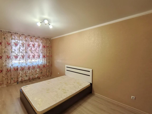 Продам однокомнатную (1-комн.) квартиру, Таманская ул, 121к6, Анапа г