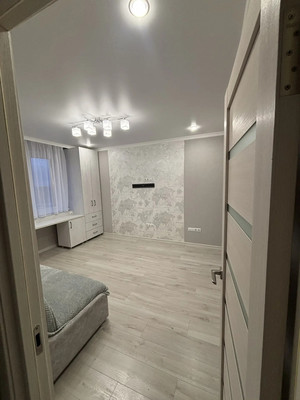 Продам двухкомнатную (2-комн.) квартиру, Ленинградская ул, 9В, Волгодонск г