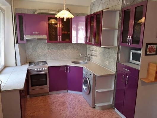 Продам трехкомнатную (3-комн.) квартиру, 2-я Краснодарская ул, 163/3, Ростов-на-Дону г