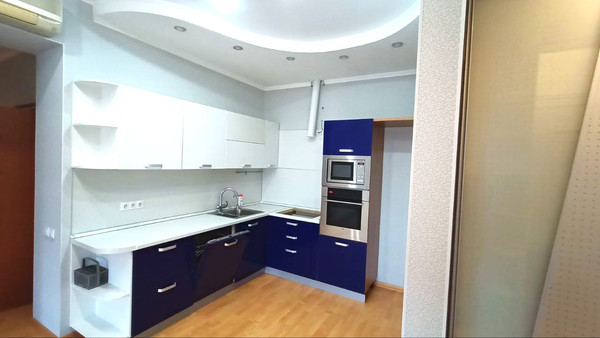 Продам трехкомнатную (3-комн.) квартиру, Комсомольская ул, 29, Ханты-Мансийск г