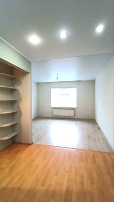 Продам трехкомнатную (3-комн.) квартиру, Комсомольская ул, 29, Ханты-Мансийск г