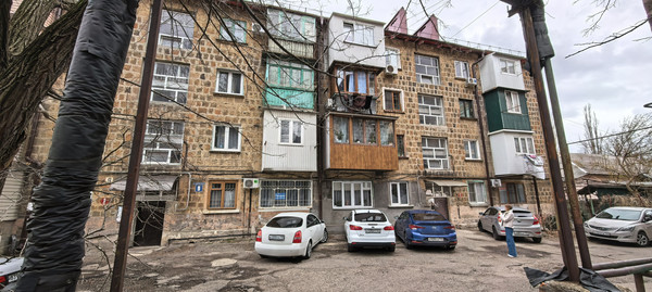 Продам трехкомнатную (3-комн.) квартиру, Московская ул, 9, Туапсе г