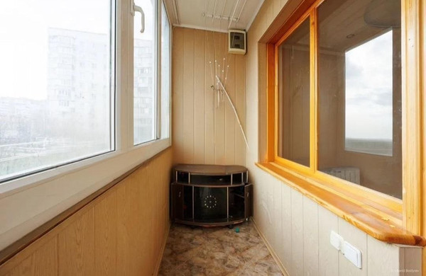 Продам многокомнатную квартиру, Ковыльная ул, 78, Симферополь г