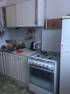 Продам трехкомнатную (3-комн.) квартиру, Железнодорожная ул, 9/15, Горьковская тер.