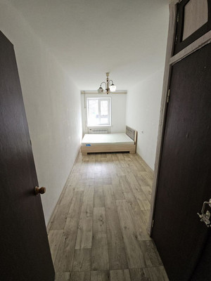 Продам двухкомнатную (2-комн.) квартиру, Гагарина ул, 34, Симферополь г