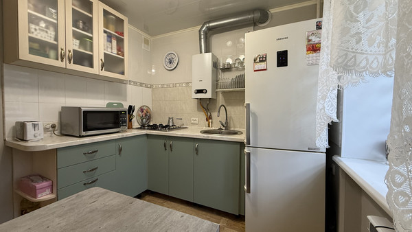 Продам однокомнатную (1-комн.) квартиру, Троллейбусная ул, 3, Симферополь г