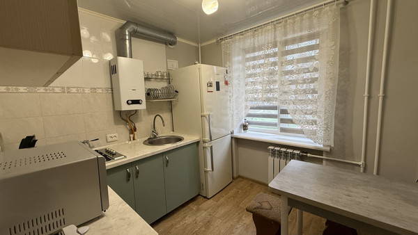 Продам однокомнатную (1-комн.) квартиру, Троллейбусная ул, 3, Симферополь г