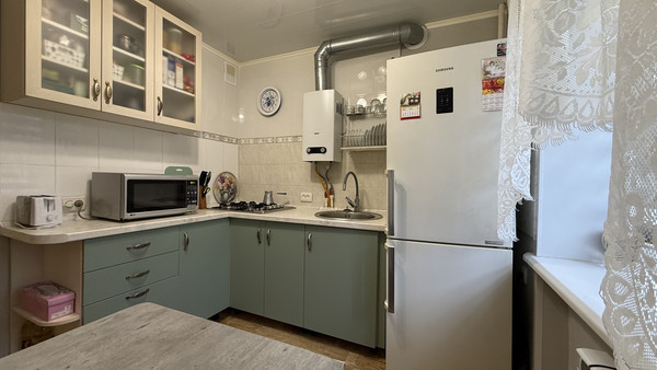 Продам однокомнатную (1-комн.) квартиру, Троллейбусная ул, 3, Симферополь г