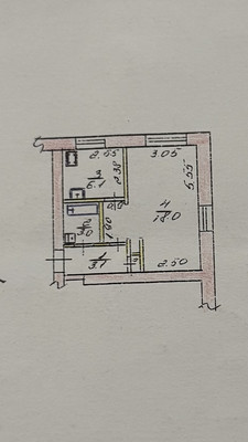 Продам однокомнатную (1-комн.) квартиру, Троллейбусная ул, 3, Симферополь г