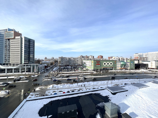 Продам трехкомнатную (3-комн.) квартиру, Революции ул, 22, Пермь г