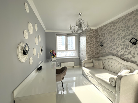 Продам трехкомнатную (3-комн.) квартиру, Революции ул, 22, Пермь г