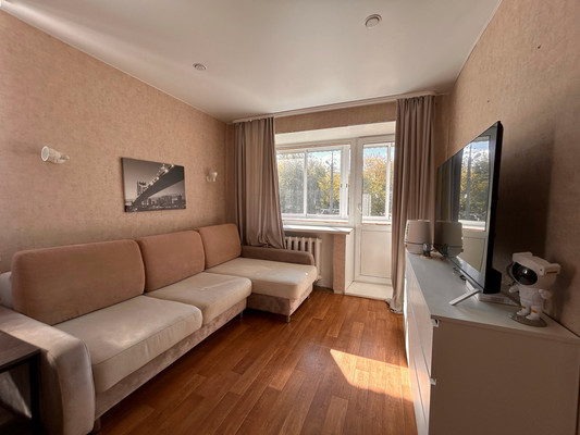 Продам однокомнатную (1-комн.) квартиру, Нефтяников ул, 13, Полазна пгт