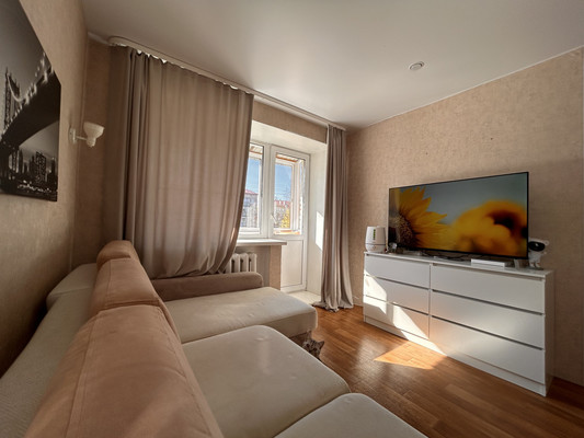 Продам однокомнатную (1-комн.) квартиру, Нефтяников ул, 13, Полазна пгт