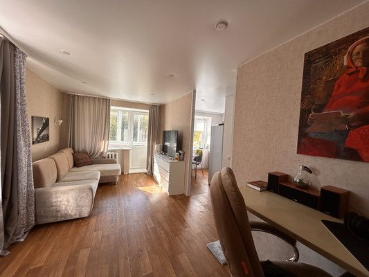 Продам однокомнатную (1-комн.) квартиру, Нефтяников ул, 13, Полазна пгт