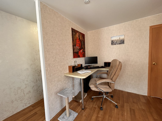 Продам однокомнатную (1-комн.) квартиру, Нефтяников ул, 13, Полазна пгт