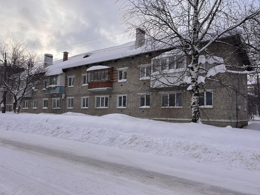 Продам однокомнатную (1-комн.) квартиру, Нефтяников ул, 13, Полазна пгт