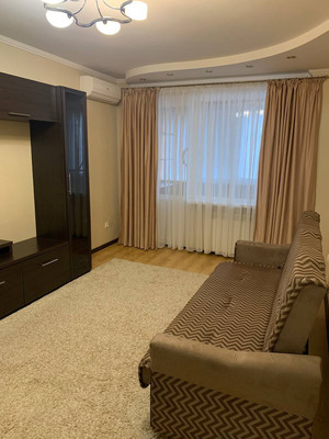 Продам однокомнатную (1-комн.) квартиру, Кирова ул, 136, Ялта г