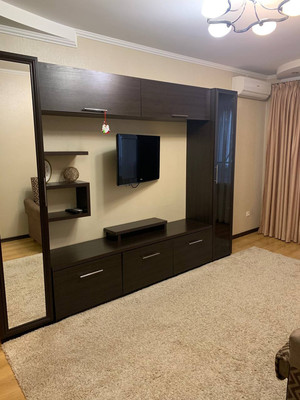 Продам однокомнатную (1-комн.) квартиру, Кирова ул, 136, Ялта г