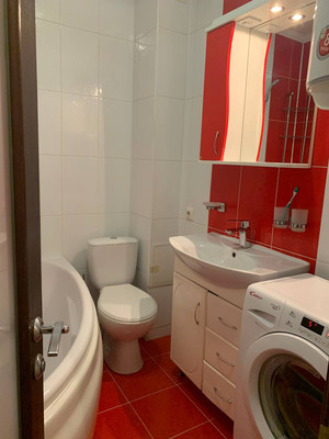 Продам однокомнатную (1-комн.) квартиру, Кирова ул, 136, Ялта г