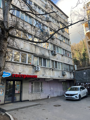 Продам однокомнатную (1-комн.) квартиру, Кирова ул, 136, Ялта г