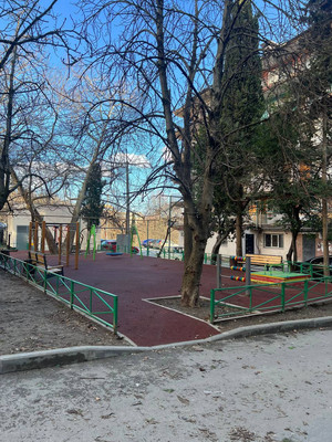 Продам однокомнатную (1-комн.) квартиру, Кирова ул, 136, Ялта г