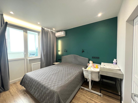 Продам однокомнатную (1-комн.) квартиру, Котанова ул, 2к1, Новороссийск г