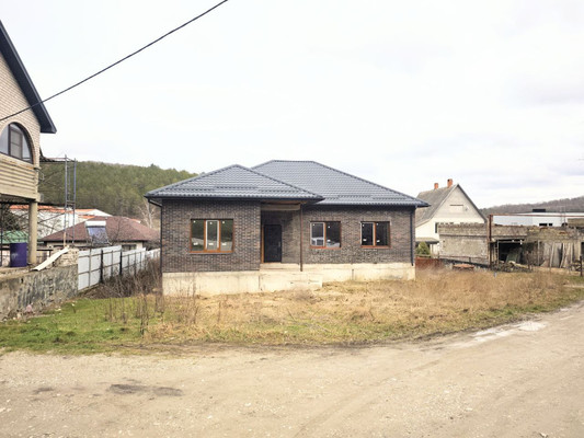 Продам дом, Сосновая ул, 1а, Абрау-Дюрсо с, 0 км от города