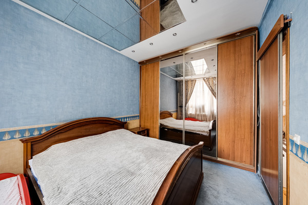 Продам двухкомнатную (2-комн.) квартиру, Маршала Новикова ул, 2к2, Москва г