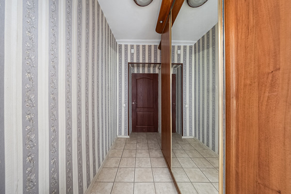 Продам двухкомнатную (2-комн.) квартиру, Маршала Новикова ул, 2к2, Москва г