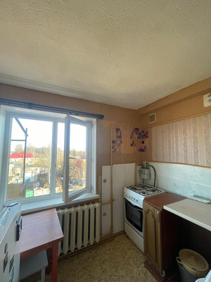 Продам однокомнатную (1-комн.) квартиру, Железнодорожная ул, 67, Мга гп