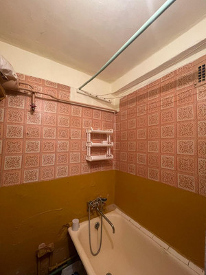 Продам однокомнатную (1-комн.) квартиру, Железнодорожная ул, 67, Мга гп