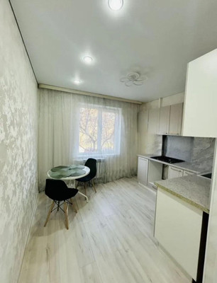 Продам однокомнатную (1-комн.) квартиру, Ковыльная ул, 68, Симферополь г