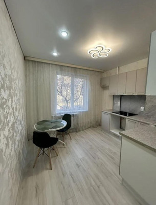 Продам однокомнатную (1-комн.) квартиру, Ковыльная ул, 68, Симферополь г