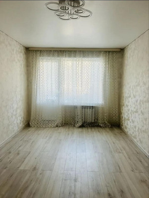 Продам однокомнатную (1-комн.) квартиру, Ковыльная ул, 68, Симферополь г