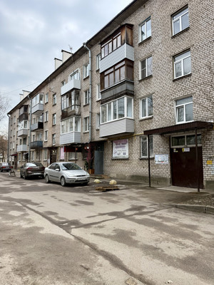 Продам двухкомнатную (2-комн.) квартиру, Молодежная ул, 8, Кузьмоловский гп