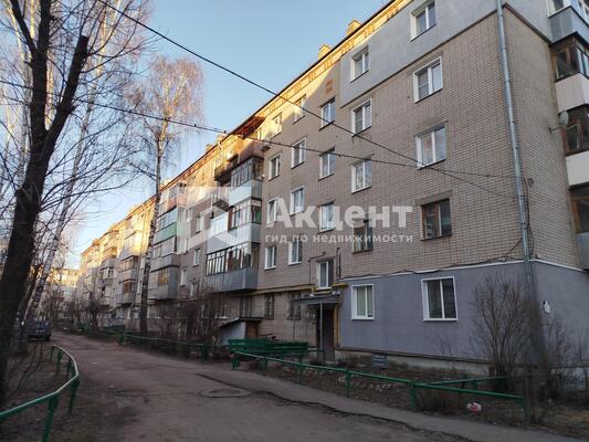 Продам двухкомнатную (2-комн.) квартиру, 2-я Петрозаводская ул, 1А, Иваново г