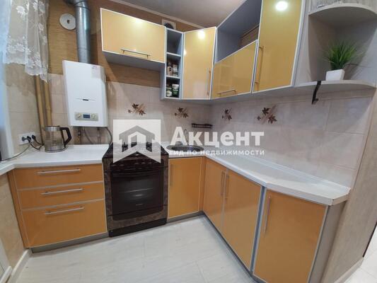 Продам двухкомнатную (2-комн.) квартиру, 2-я Петрозаводская ул, 1А, Иваново г