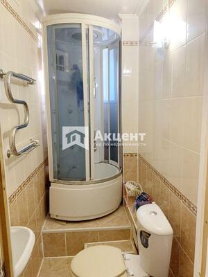 Продам двухкомнатную (2-комн.) квартиру, Победы ул, 4, Иваново г