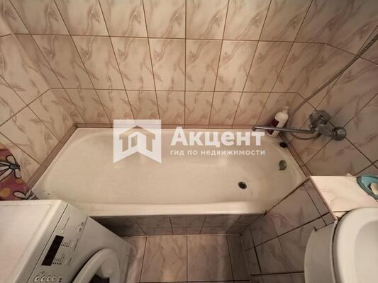 Продам двухкомнатную (2-комн.) квартиру, Сакко ул, 37, Иваново г