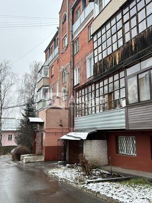 Продам трехкомнатную (3-комн.) квартиру, 2-й Зарядьевский пер, 2/10, Иваново г