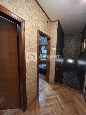 Продам трехкомнатную (3-комн.) квартиру, 2-й Зарядьевский пер, 2/10, Иваново г