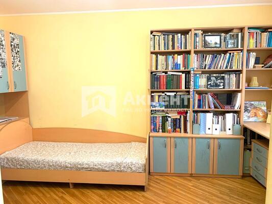 Продам многокомнатную квартиру, Летчика Захарова ул, 21, Иваново г