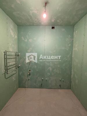 Продам трехкомнатную (3-комн.) квартиру, Павленко ул, 30, Иваново г