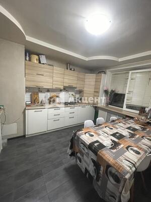 Продам многокомнатную квартиру, 10 Августа ул, 58, Иваново г