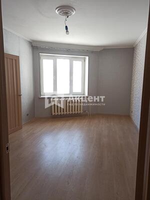 Продам трехкомнатную (3-комн.) квартиру, Педагогический пер, 4, Иваново г